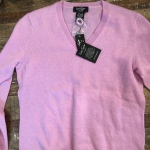 Brand NEW Lord and Taylor 100% Cashmere Sweater